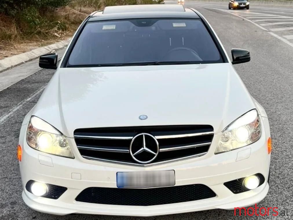 2011' Mercedes-Benz C 300 photo #4