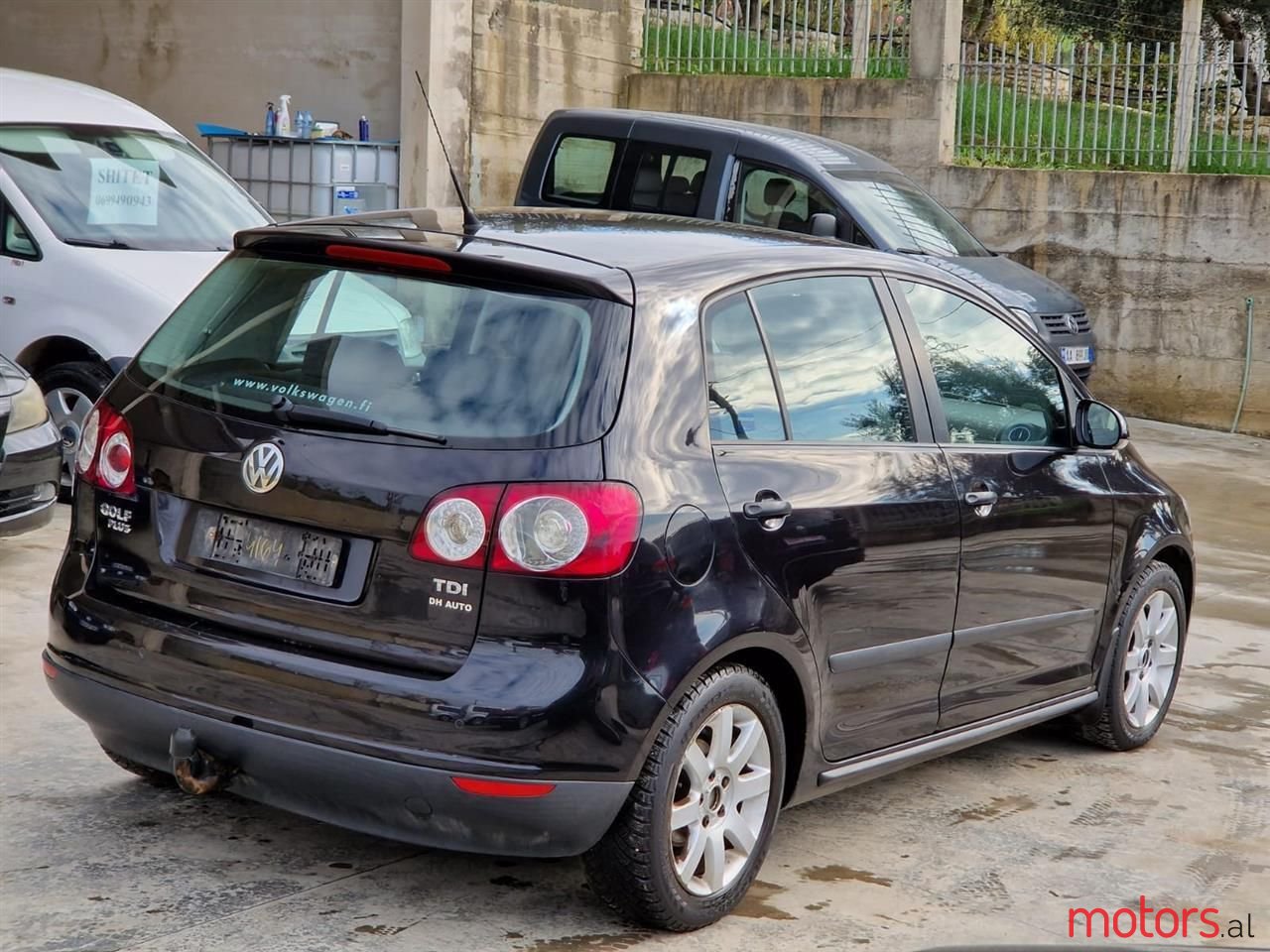 2008' Volkswagen Golf Plus photo #2
