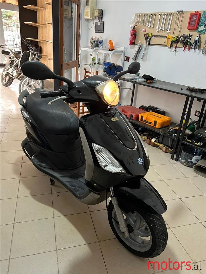 2011' Piaggio photo #1