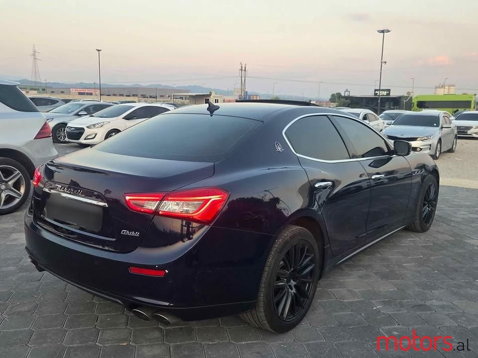 2016' Maserati Ghibli photo #4