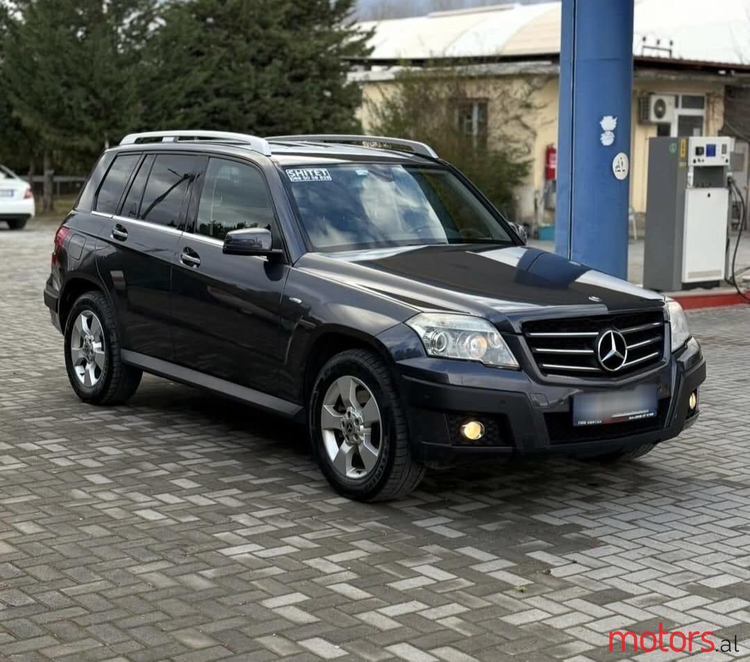2009' Mercedes-Benz GLK 220 photo #3