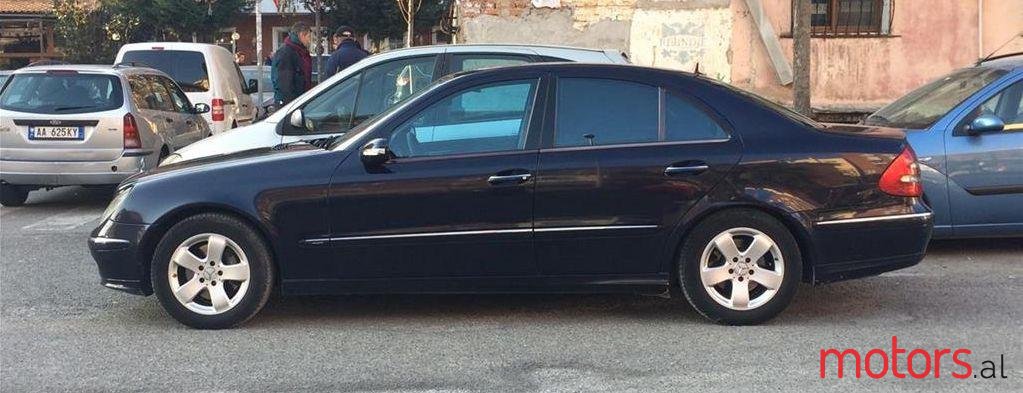 2004' Mercedes-Benz E 320 photo #1