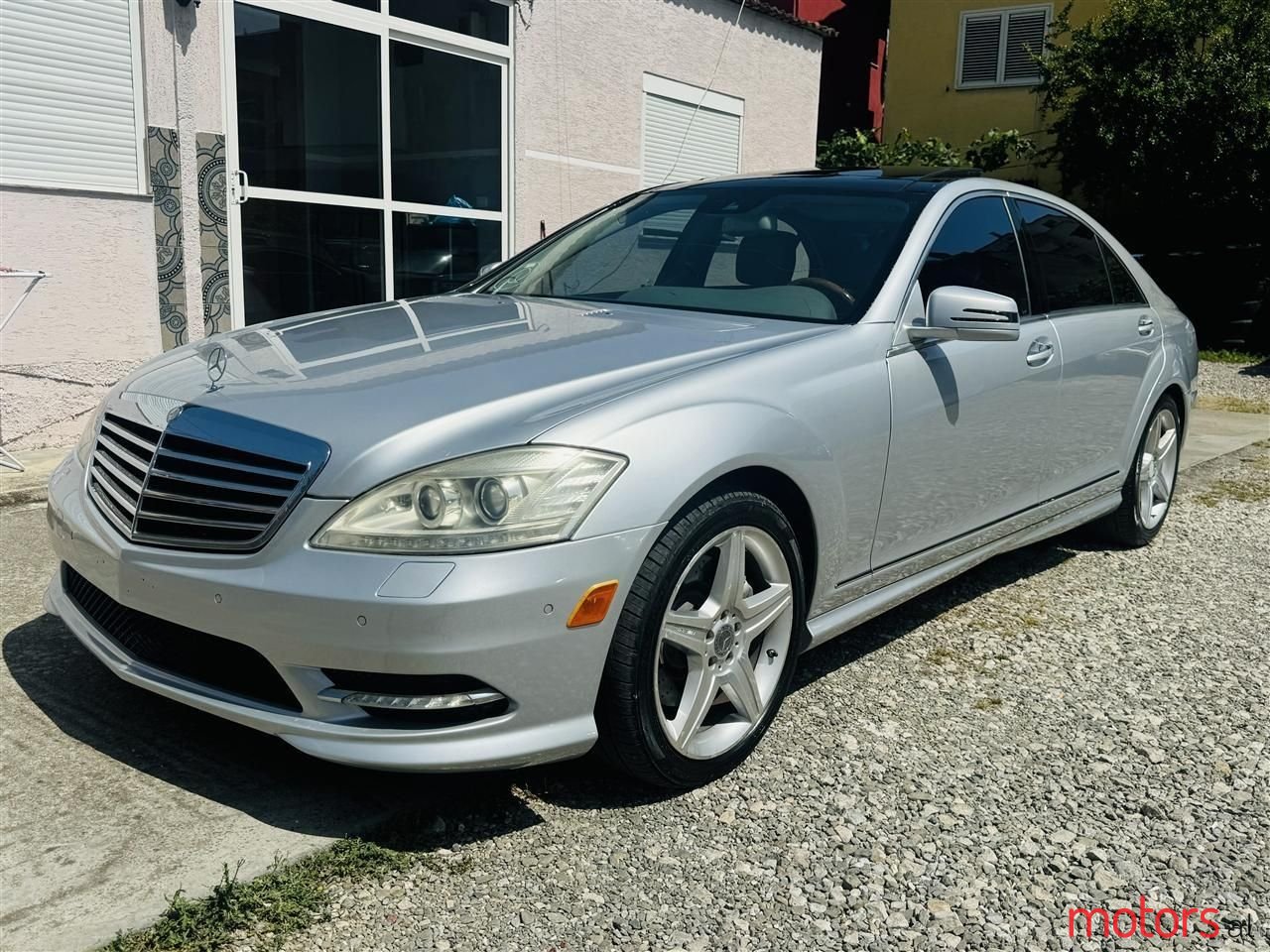 2010' Mercedes-Benz S 550 photo #2