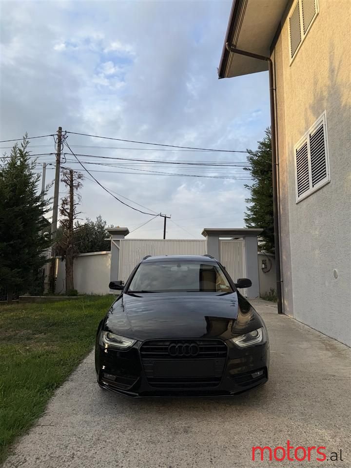 2012' Audi A4 photo #5