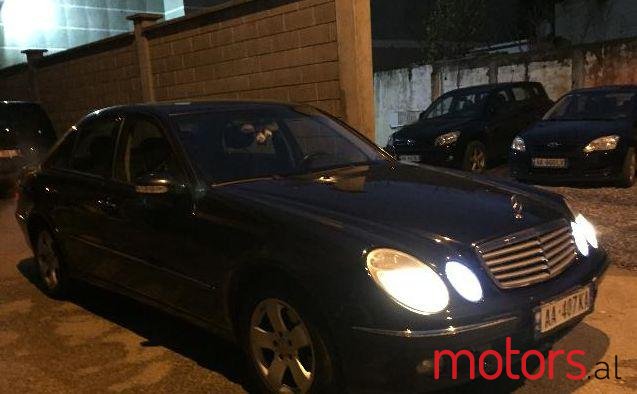 2005' Mercedes-Benz E-Class photo #1