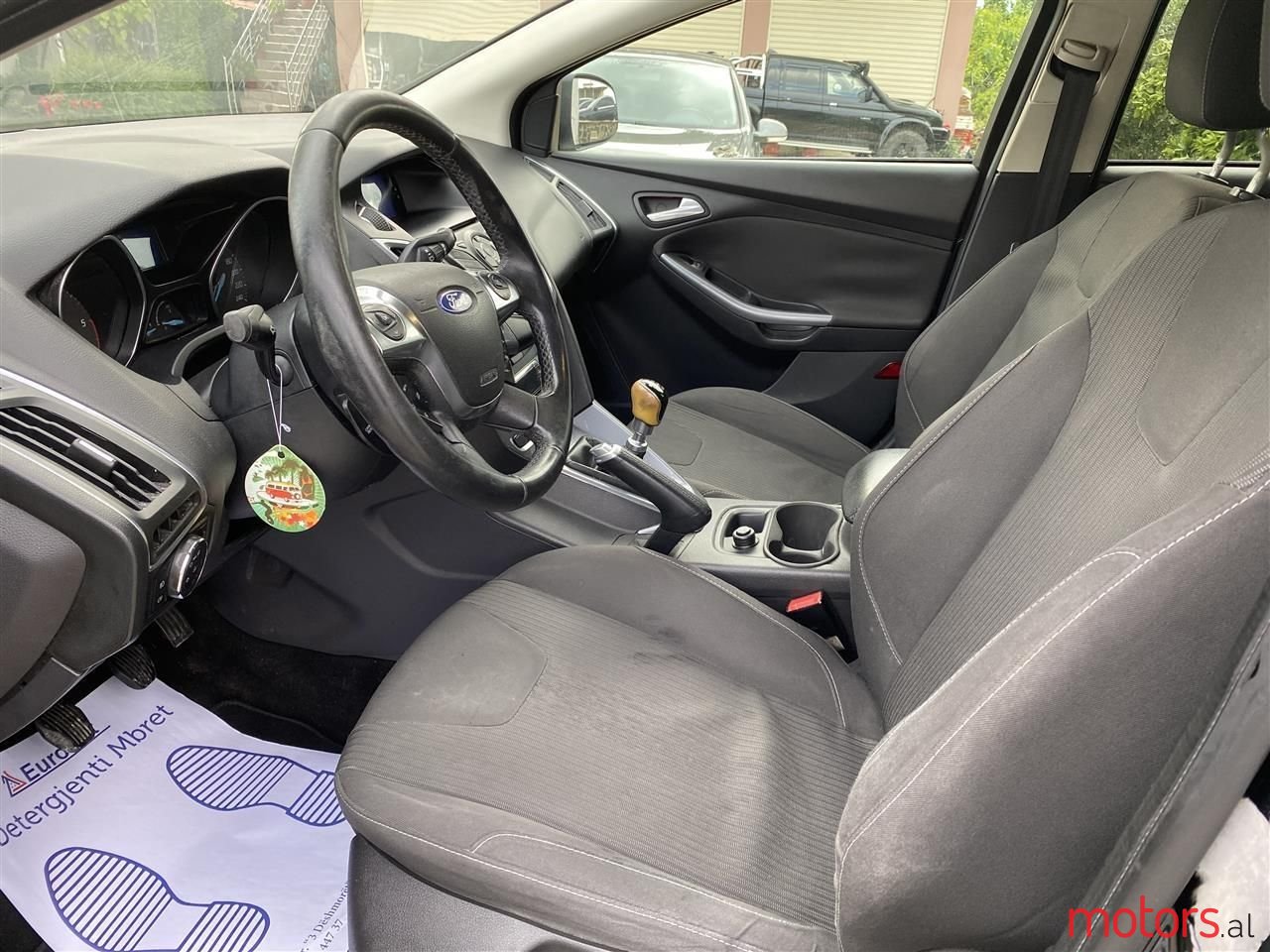 2013' Ford Fiesta photo #3