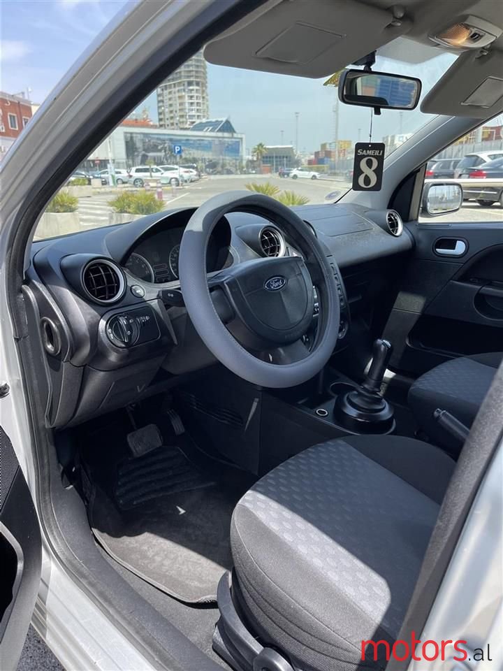 2005' Ford Fiesta photo #6