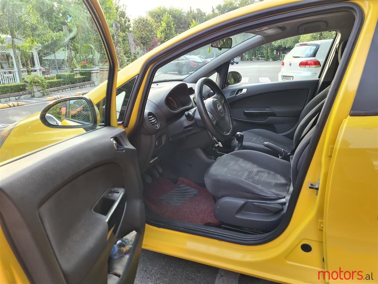 2011' Opel Corsa photo #4