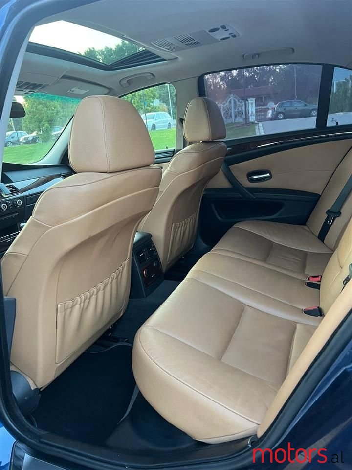 2008' BMW 528 photo #3