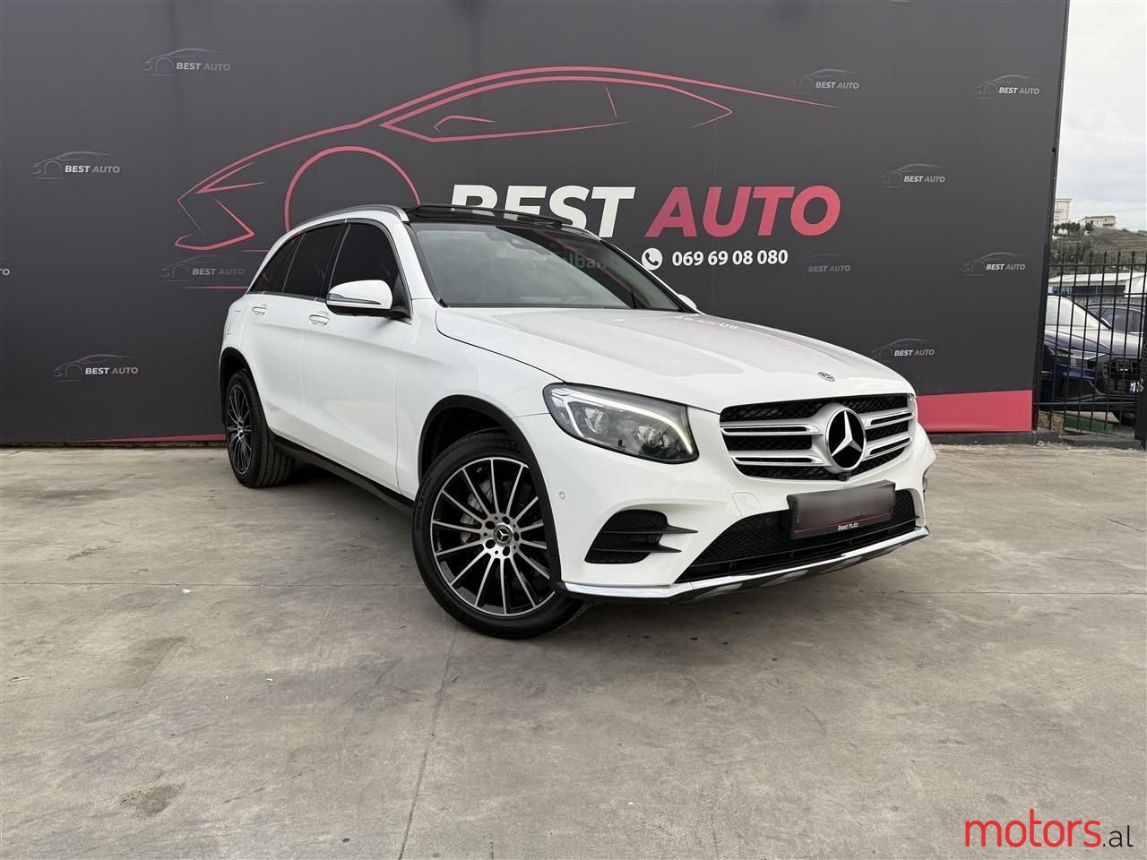 2018' Mercedes-Benz GLC 250 photo #1