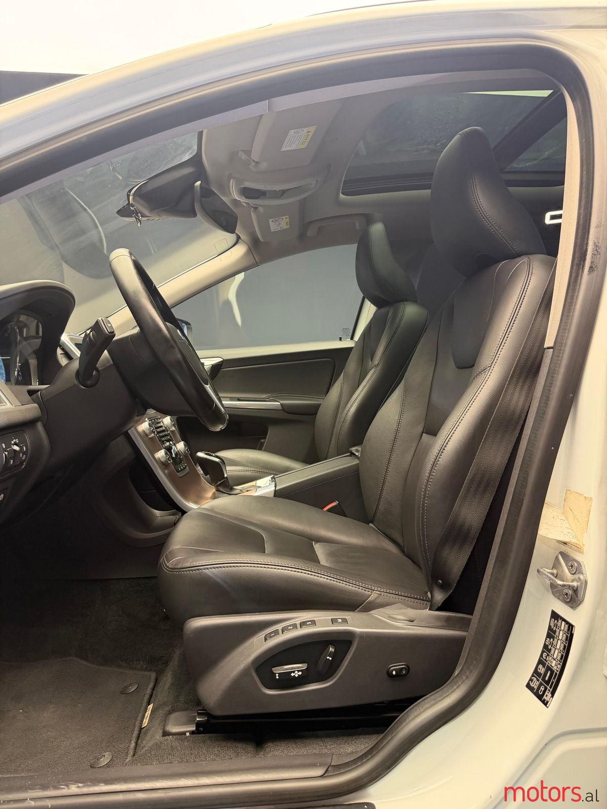 2016' Volvo Xc 60 photo #5
