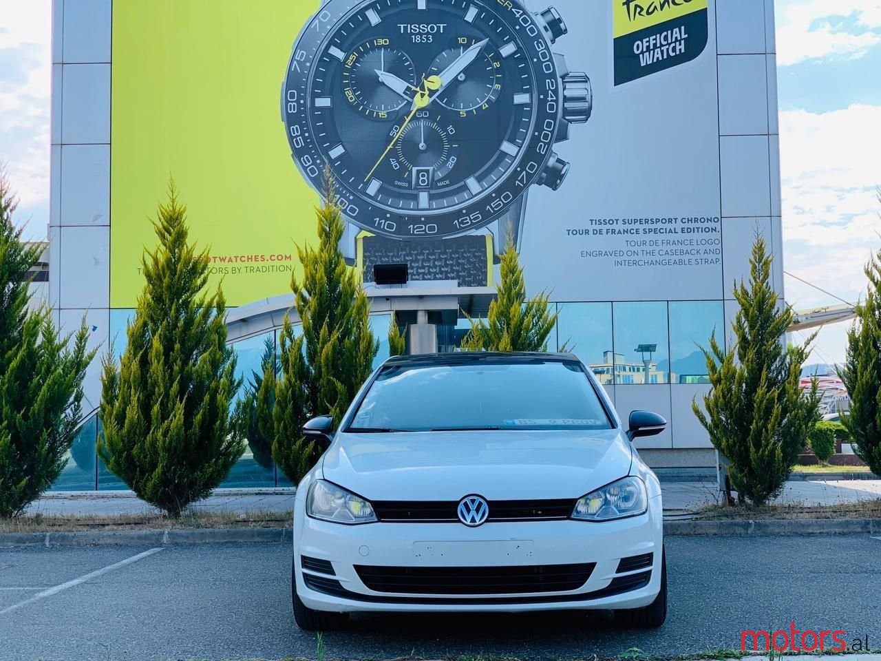 2016' Volkswagen Golf photo #2