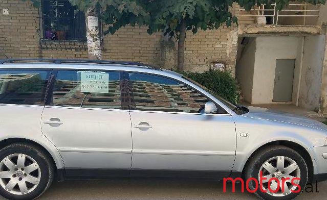 2003' Volkswagen Passat photo #1