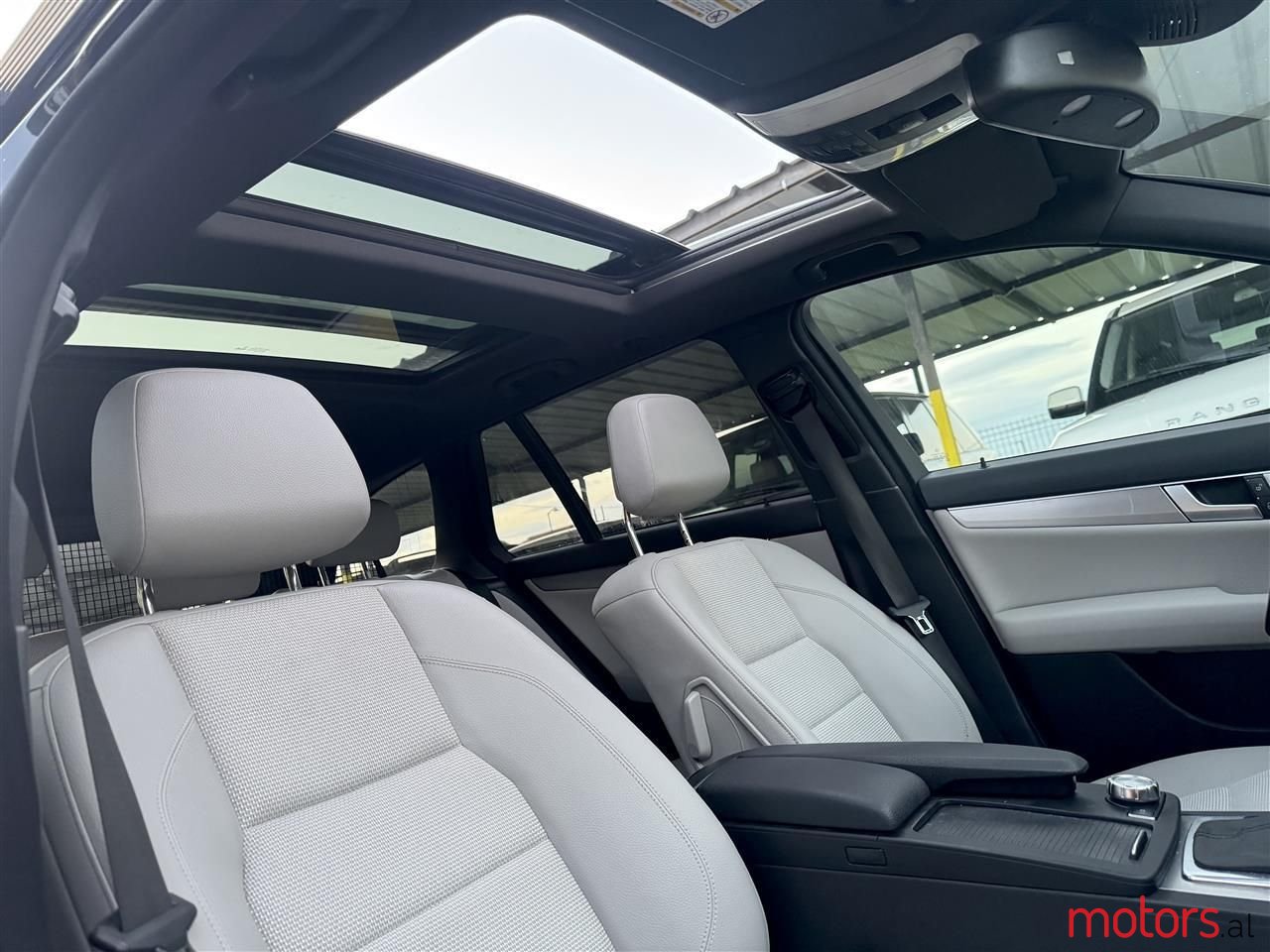 2013' Mercedes-Benz C 250 photo #4