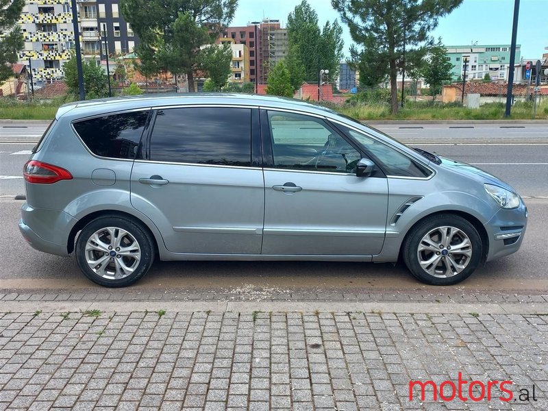 2013' Ford S-Max photo #1