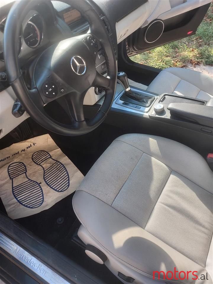 2010' Mercedes-Benz C 220 photo #5