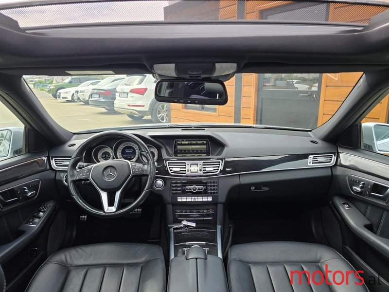 2015' Mercedes-Benz E 250 photo #5