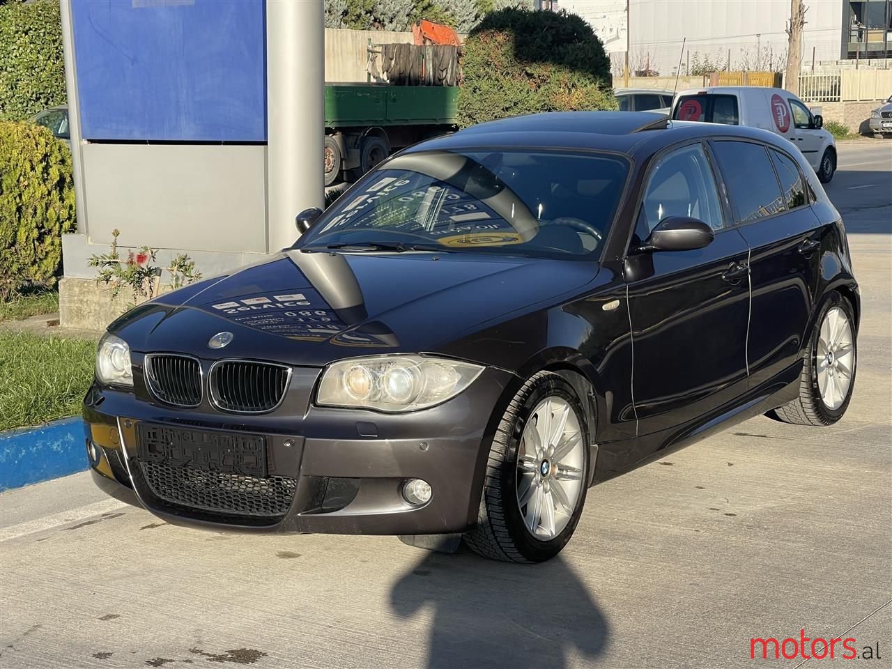 2006' BMW 120 photo #1
