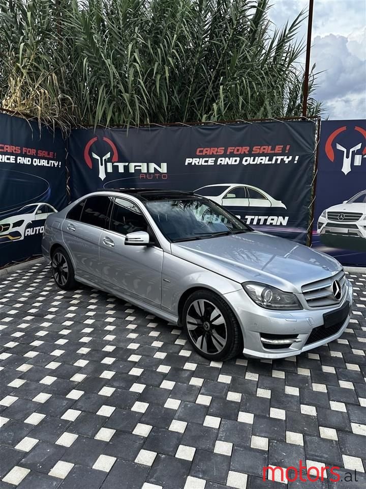 2012' Mercedes-Benz C 220 photo #1