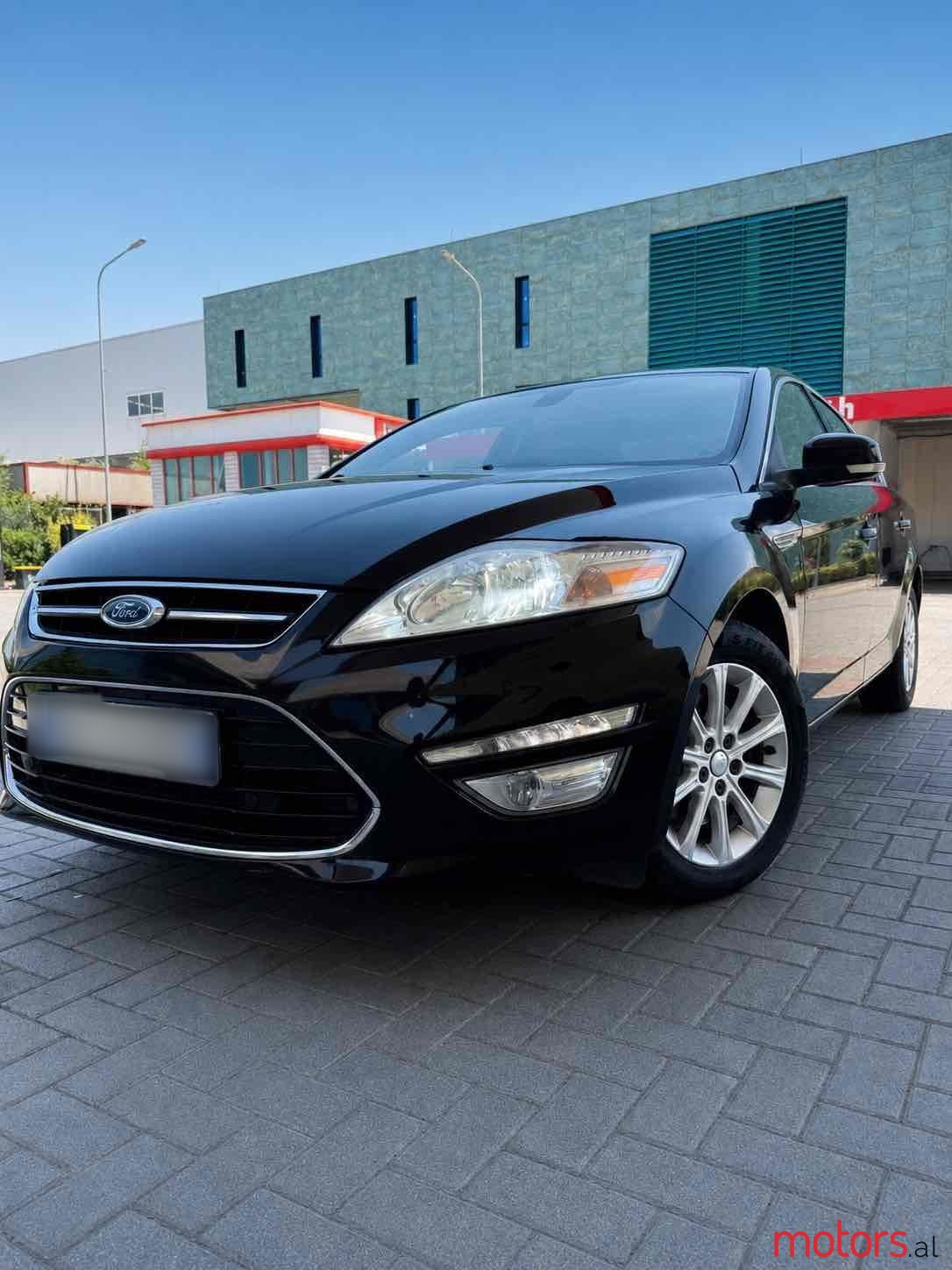 2013' Ford Mondeo photo #2