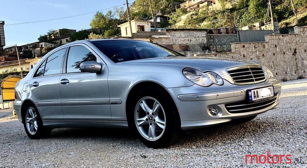 2004' Mercedes-Benz C 180 photo #1