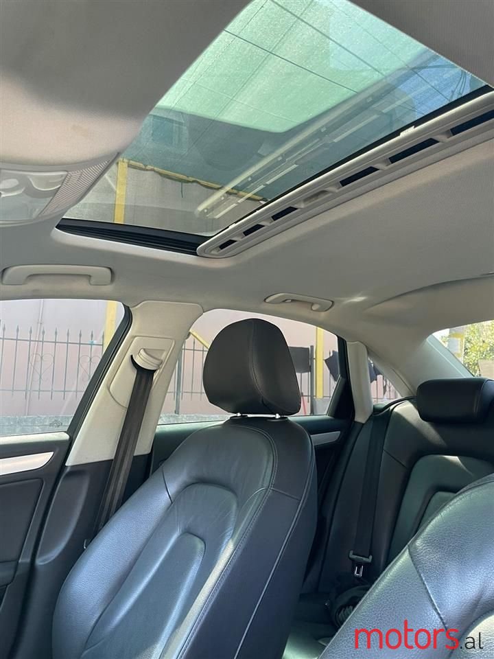 2010' Audi A4 photo #2