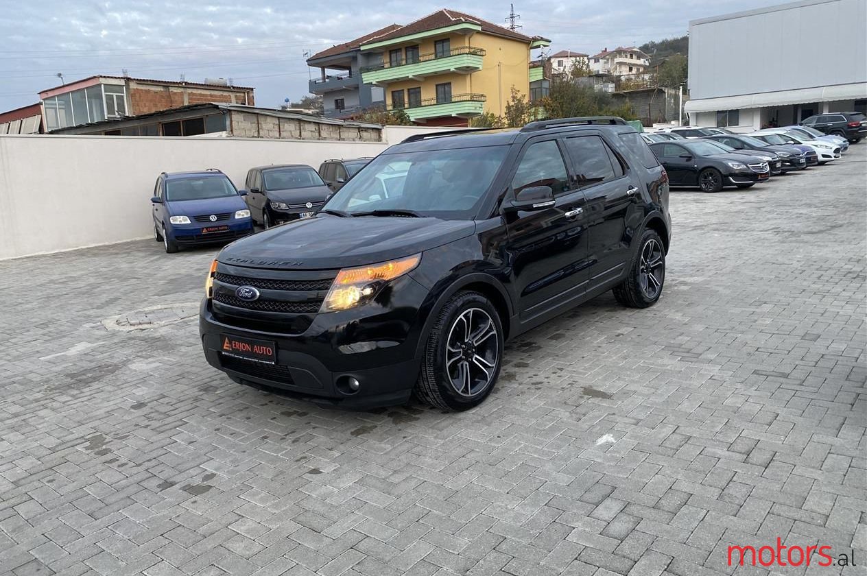 2013' Ford Explorer photo #1