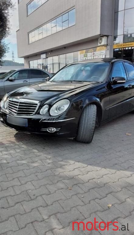 2007' Mercedes-Benz E 220 photo #3