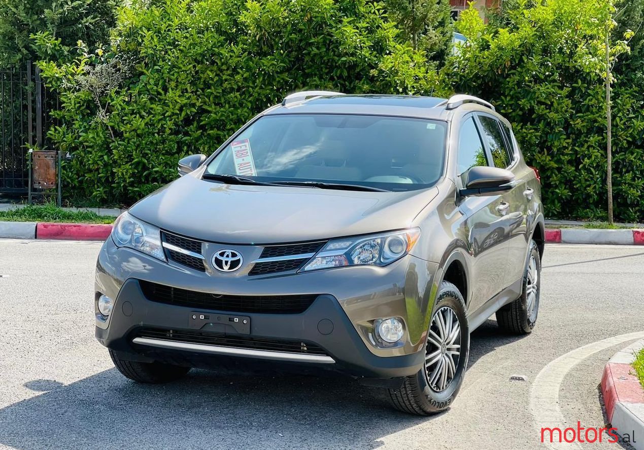 2013' Toyota RAV4 photo #1