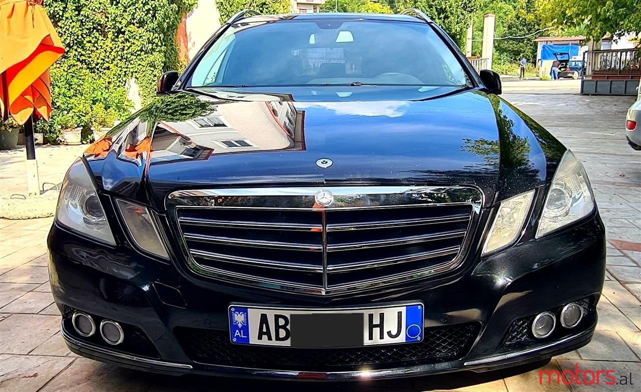 2010' Mercedes-Benz E 200 photo #1