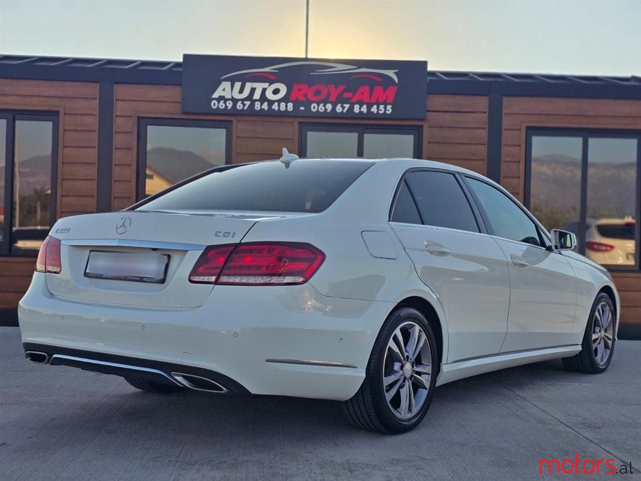 2014' Mercedes-Benz E 220 photo #4