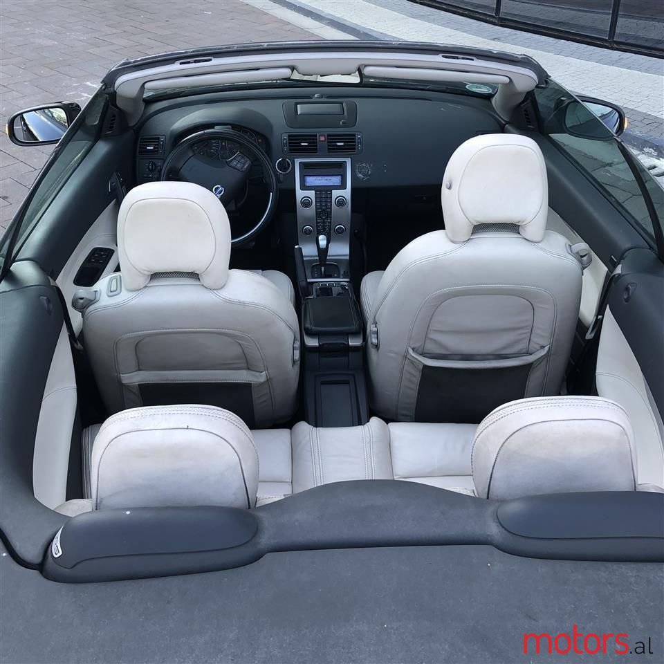 2010' Volvo C70 photo #4