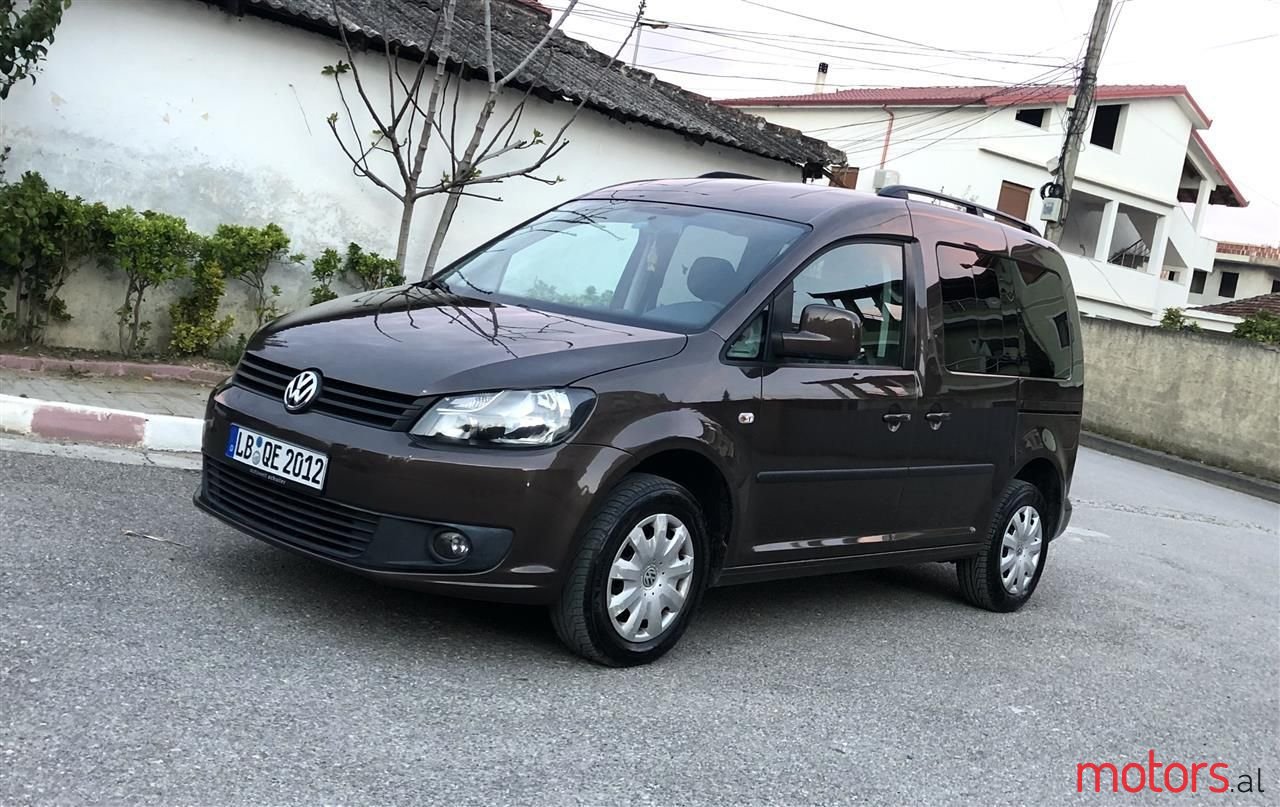 2011' Volkswagen Caddy photo #5