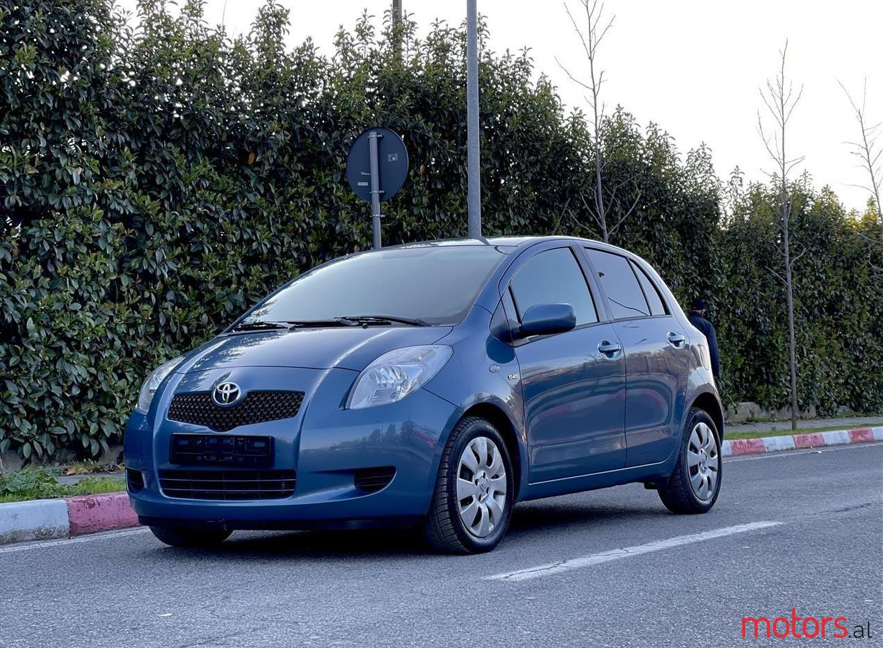 2007' Toyota Yaris photo #1