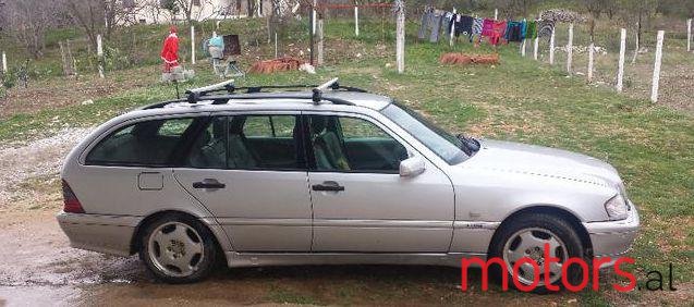 2000' Mercedes-Benz C-Class photo #3