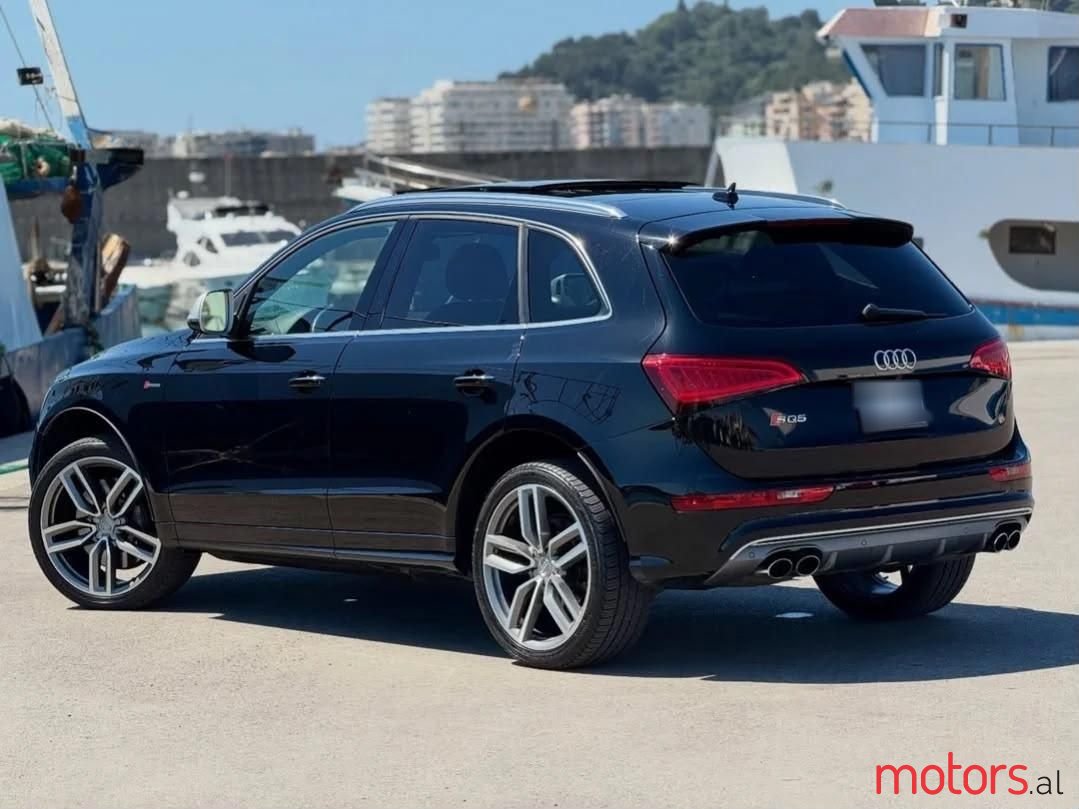 2015' Audi SQ5 photo #6