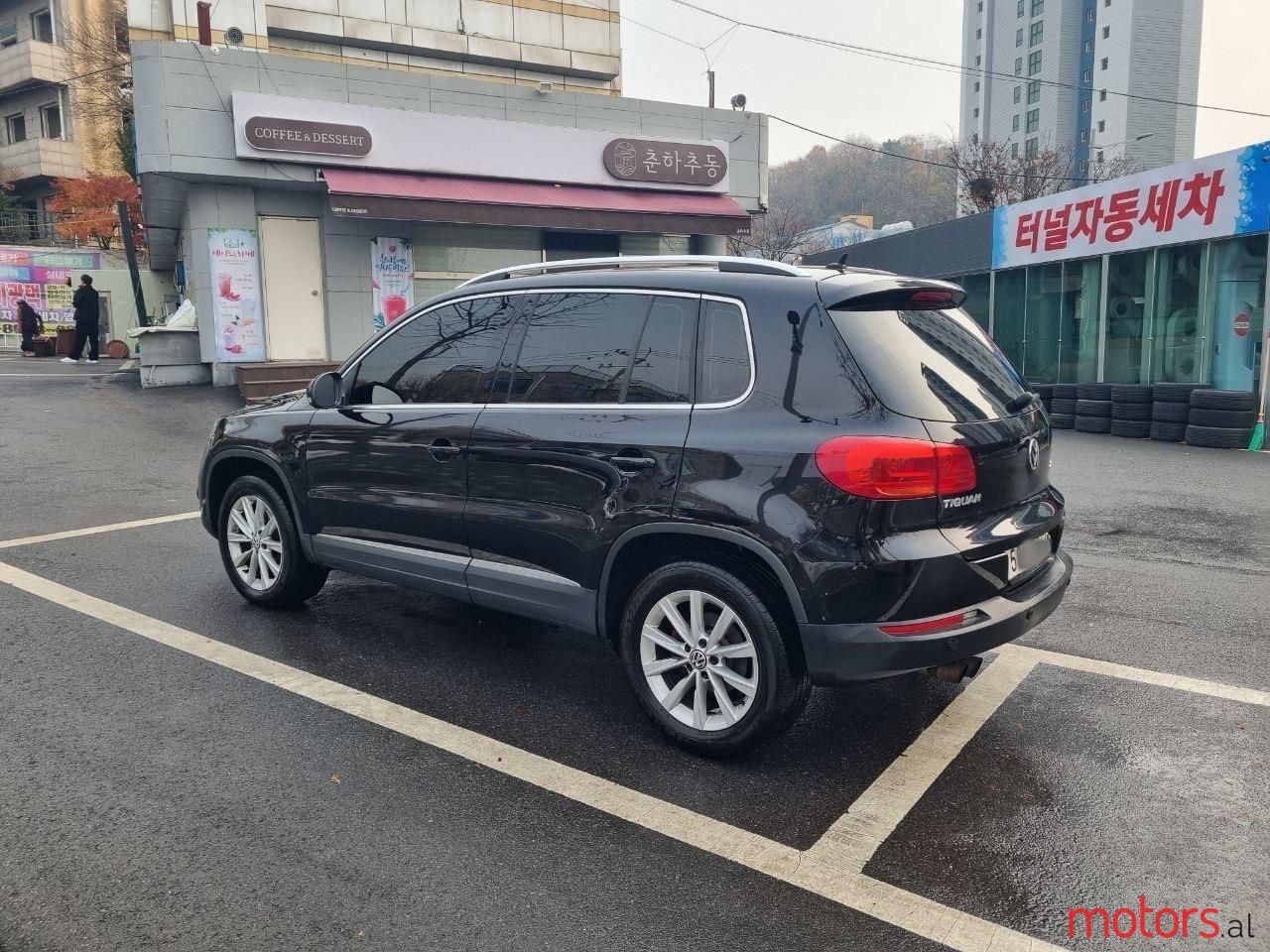 2014' Volkswagen Tiguan photo #5