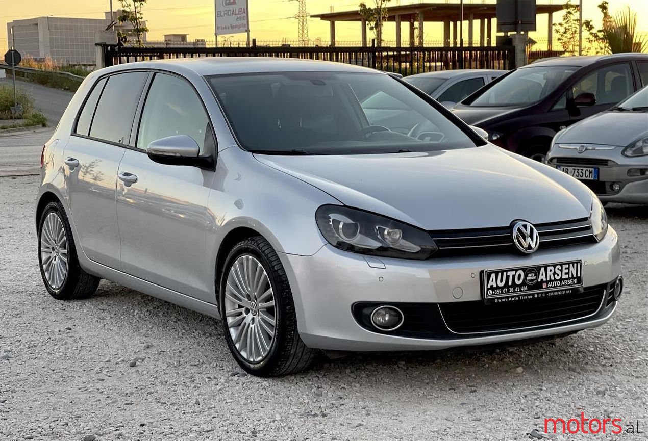 2012' Volkswagen Golf photo #1