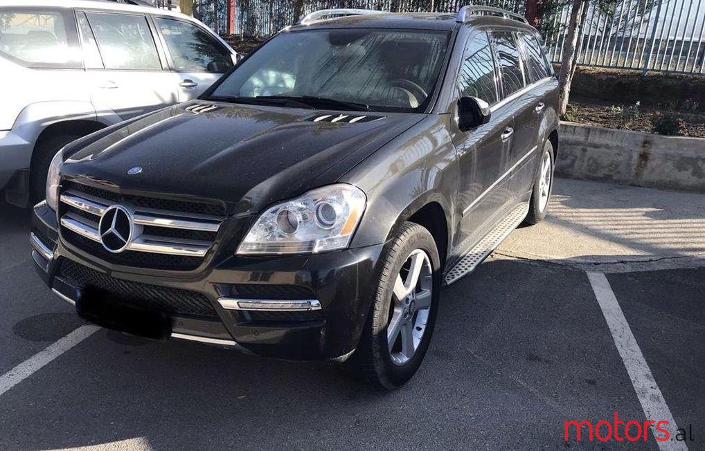 2009' Mercedes-Benz GL 320 photo #1