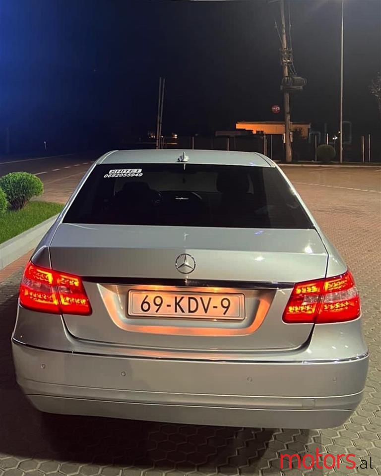 2010' Mercedes-Benz 220 photo #5