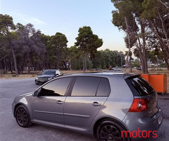 2006' Volkswagen Golf photo #2