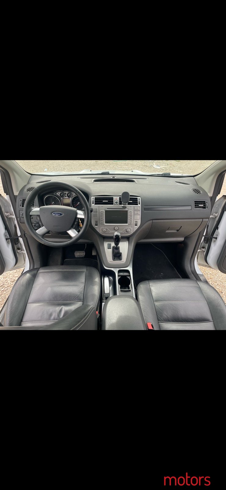 2011' Ford Kuga photo #5