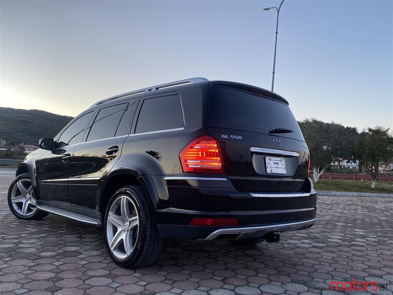 2010' Mercedes-Benz GL 55 AMG photo #6