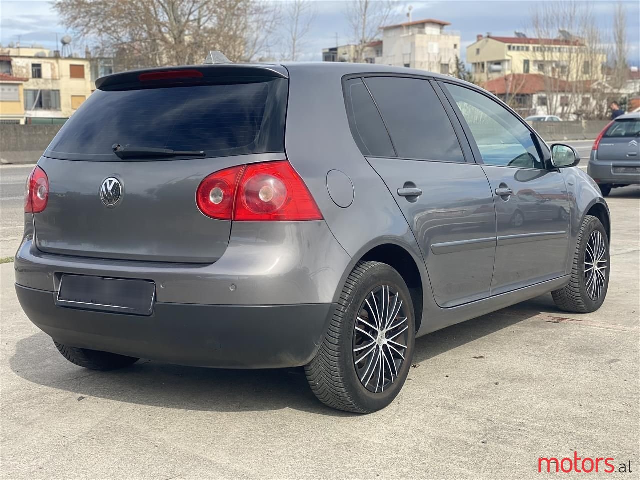 2008' Volkswagen Golf photo #6