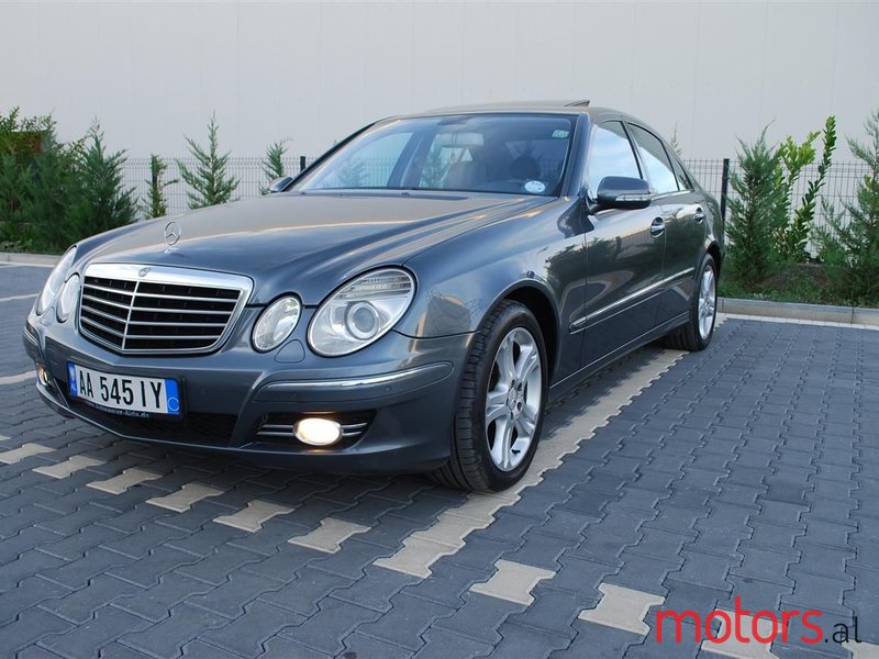 2008' Mercedes-Benz E 320 photo #4