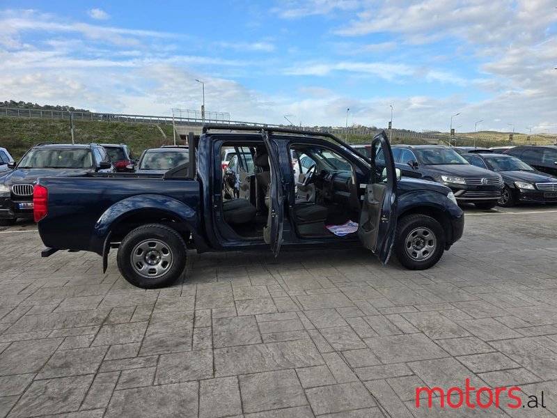 2013' Nissan Navara photo #5