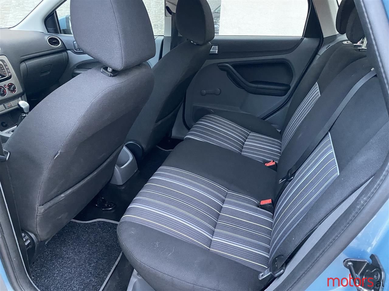 2009' Ford Focus photo #3