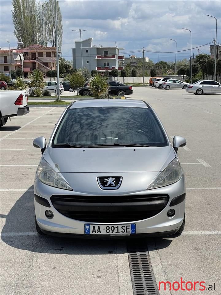 2007' Peugeot 207 photo #2