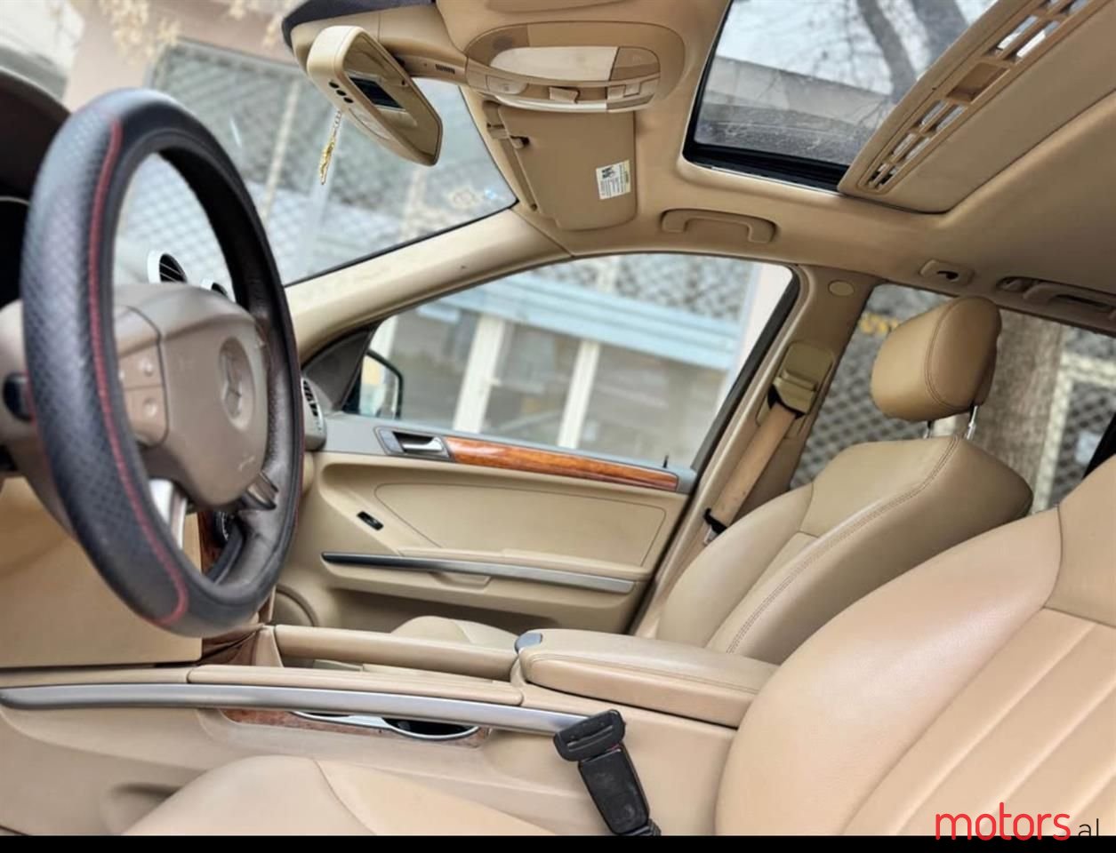 2009' Mercedes-Benz ML 320 photo #1