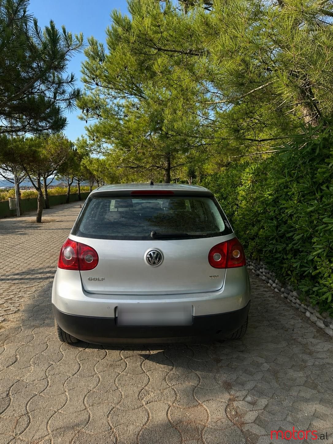 2008' Volkswagen Golf photo #4